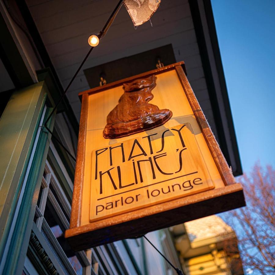 The At 2nd & C Mini-hôtel Eureka