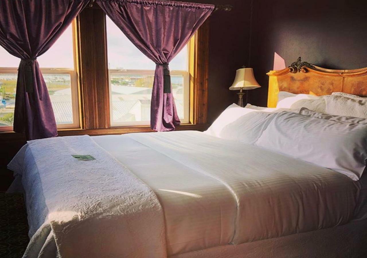 The At 2nd & C Mini-hôtel 3*